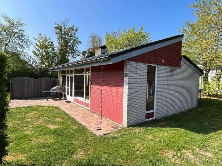 Knusse Bungalow Op Groen Park! Ouddorp Dış mekan fotoğraf