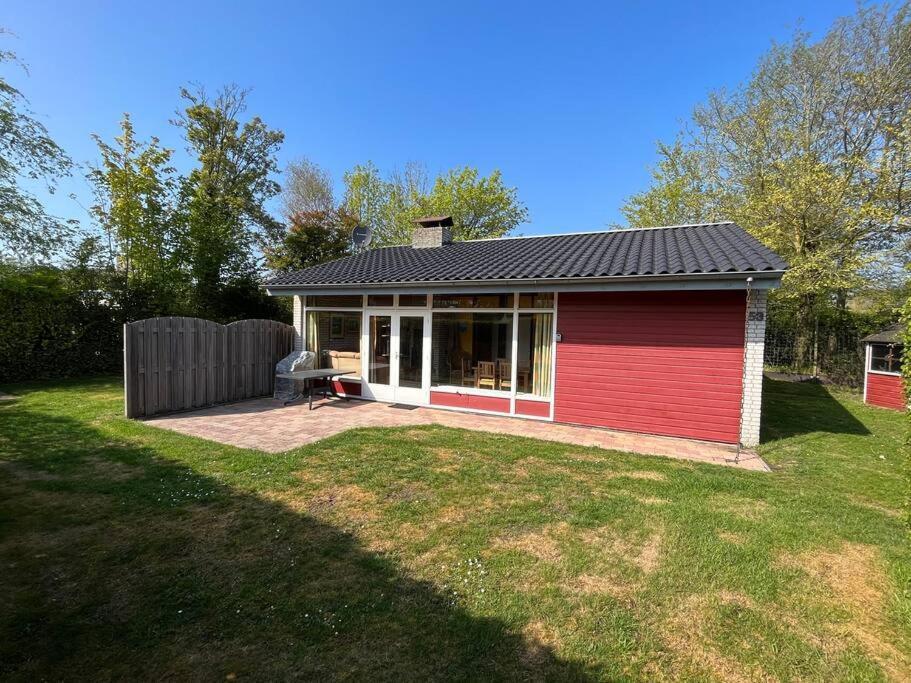 Knusse Bungalow Op Groen Park! Ouddorp Dış mekan fotoğraf